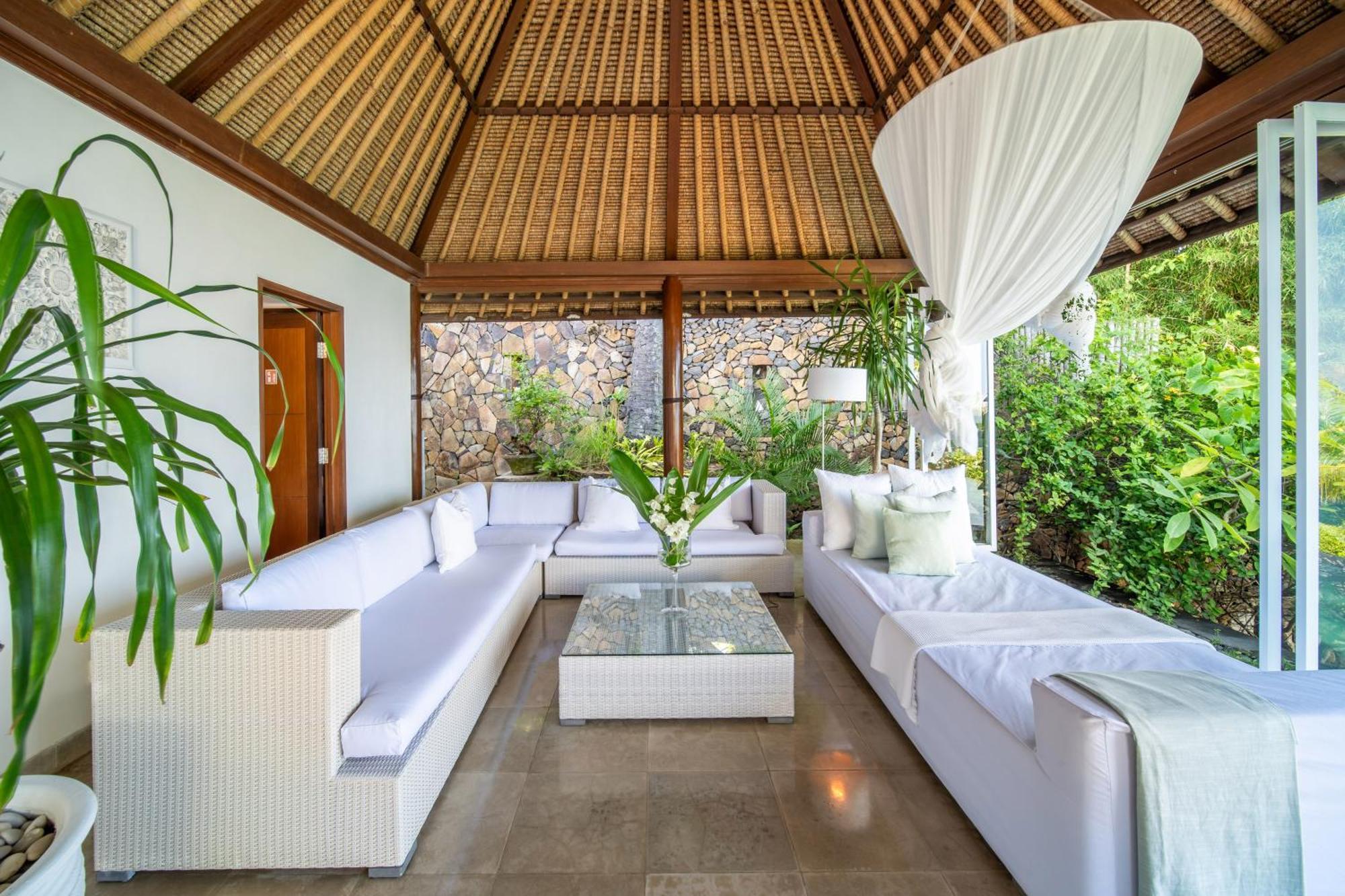 Shunyata Villas Bali Seraya Exterior photo