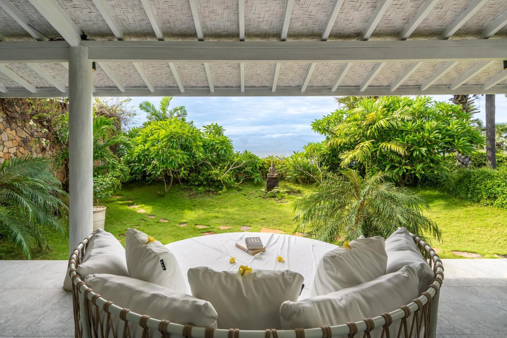 Shunyata Villas Bali Seraya Exterior photo
